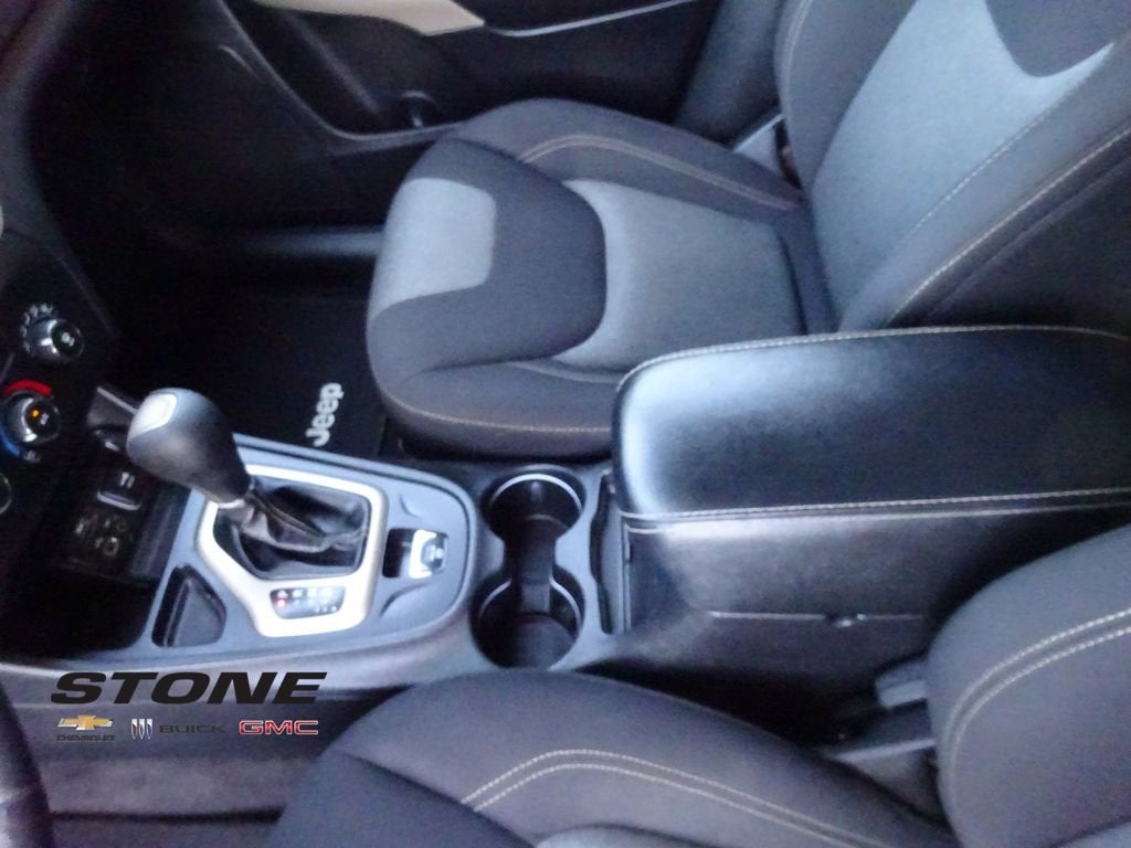 2017 Jeep Cherokee Altitude