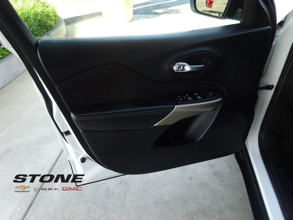 2017 Jeep Cherokee Altitude