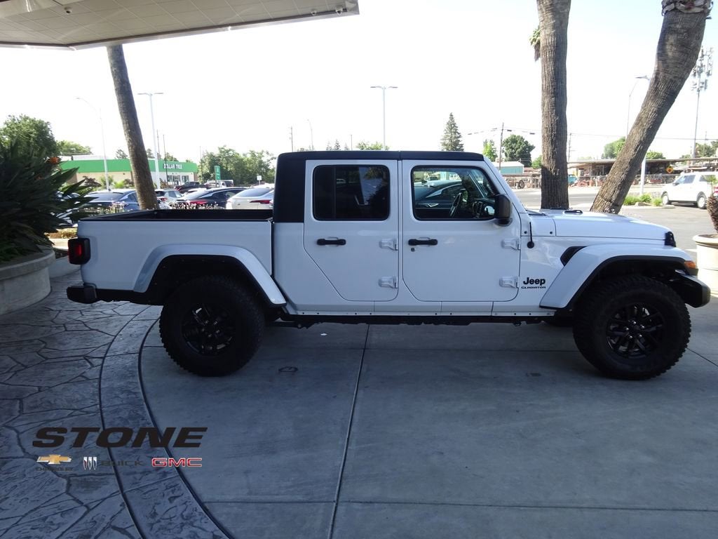 2022 Jeep Gladiator Altitude