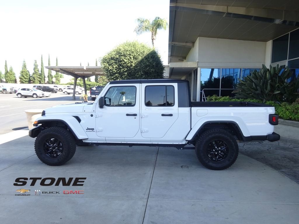 2022 Jeep Gladiator Altitude