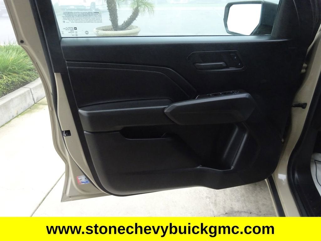 2024 Chevrolet Colorado WT