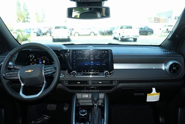 2025 Chevrolet Colorado WT/LT