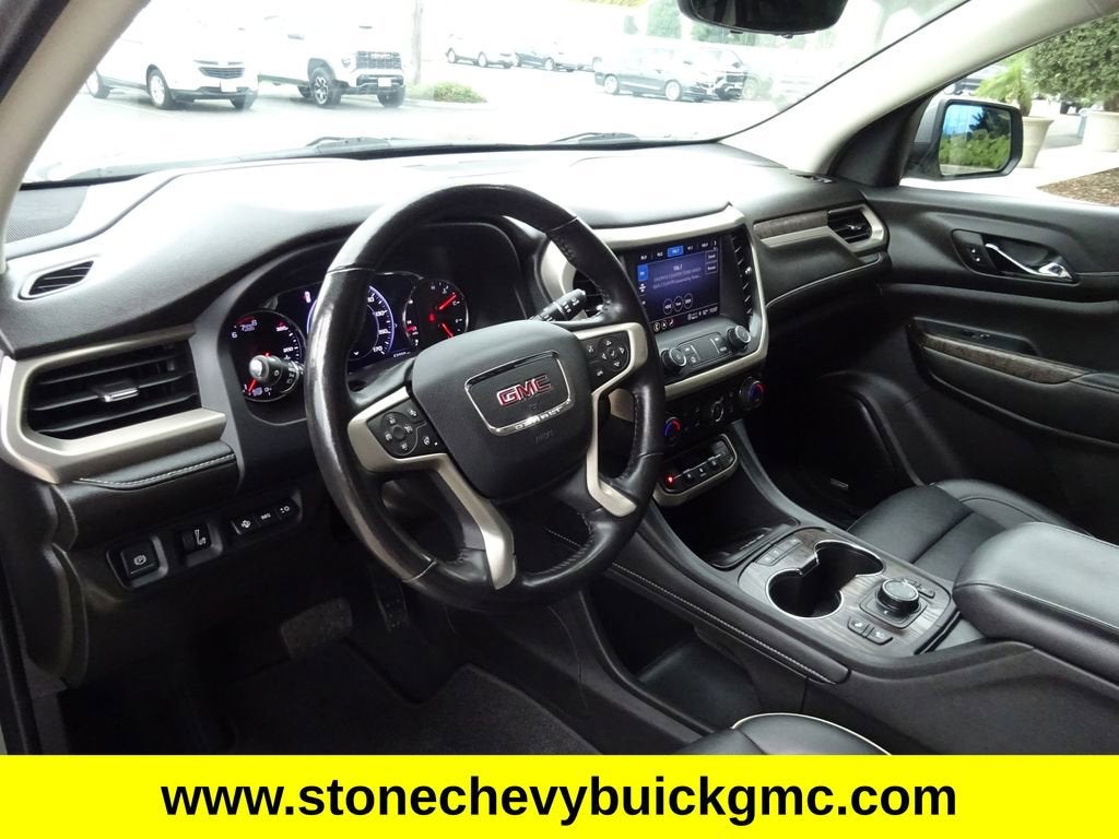 2022 GMC Acadia Denali