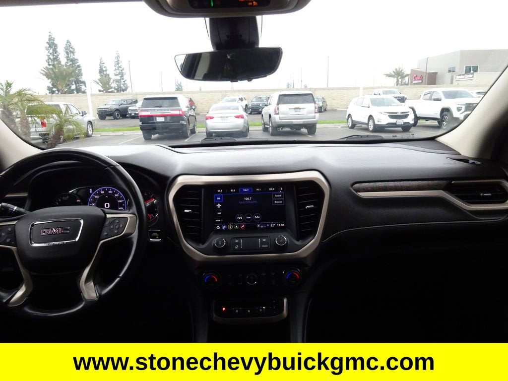 2022 GMC Acadia Denali