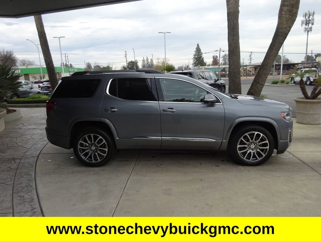 2022 GMC Acadia Denali