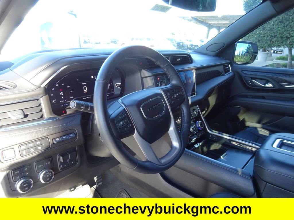 2023 GMC Yukon XL Denali