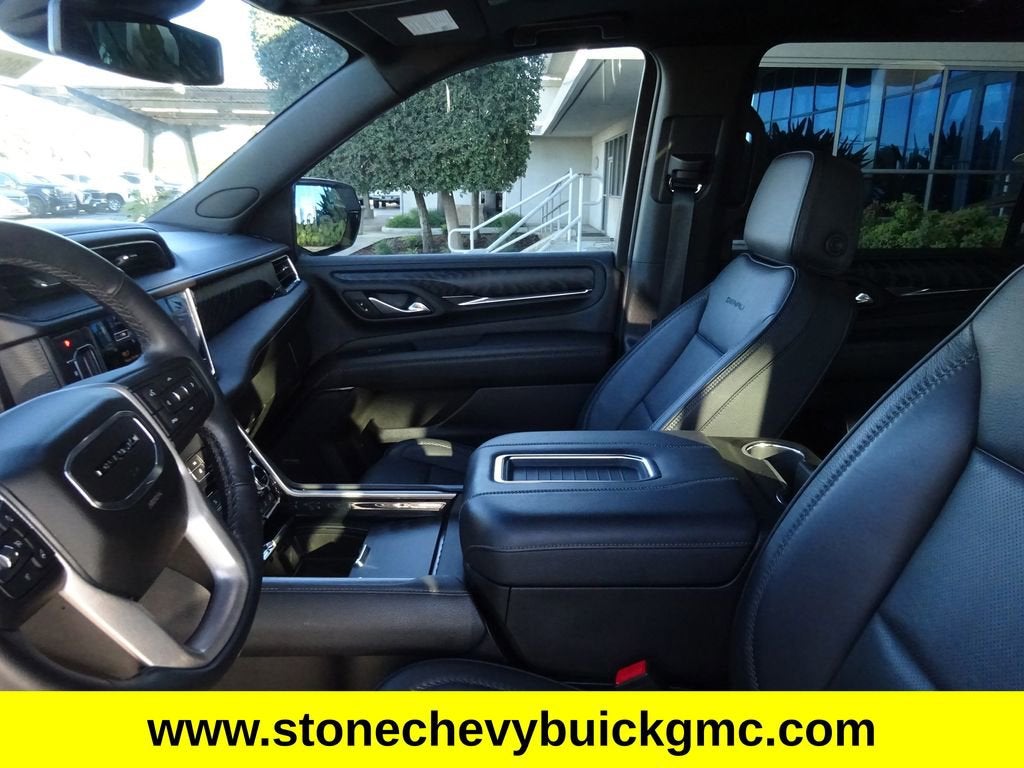 2023 GMC Yukon XL Denali