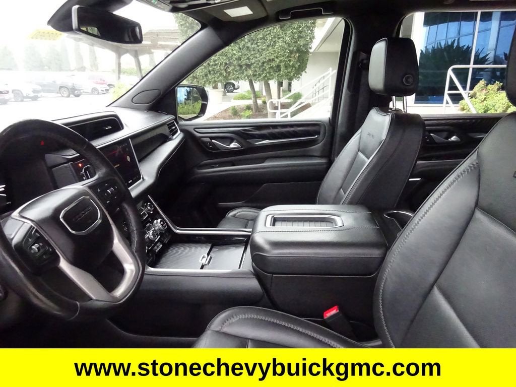 2022 GMC Yukon XL Denali