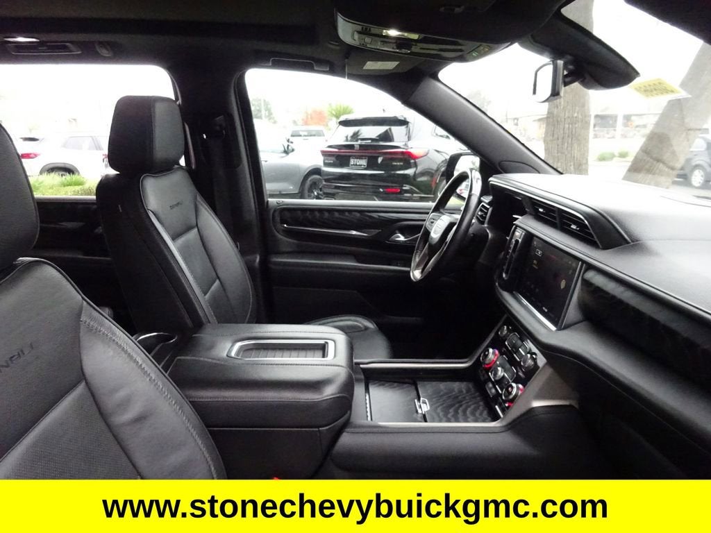 2022 GMC Yukon XL Denali