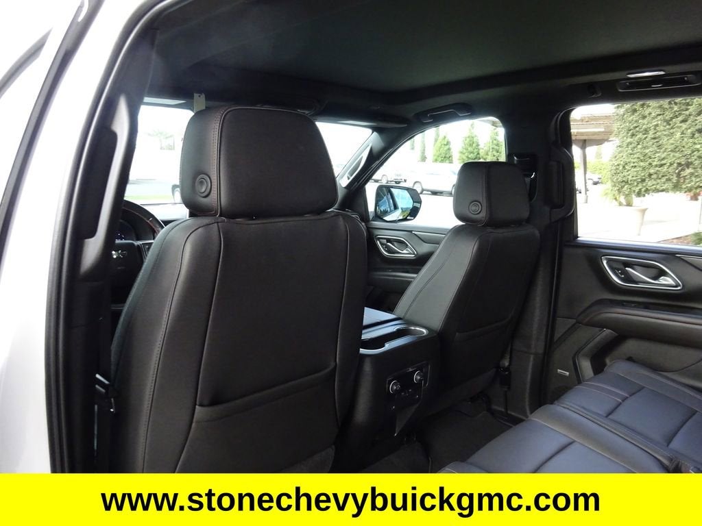 2023 Chevrolet Suburban RST