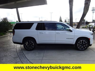 2023 Chevrolet Suburban RST