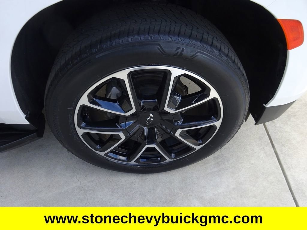 2023 Chevrolet Suburban RST