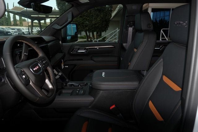 2025 GMC Sierra 3500 HD AT4