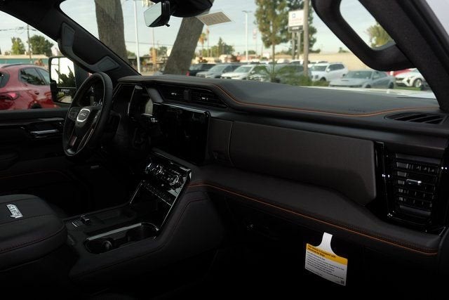 2025 GMC Sierra 3500 HD AT4