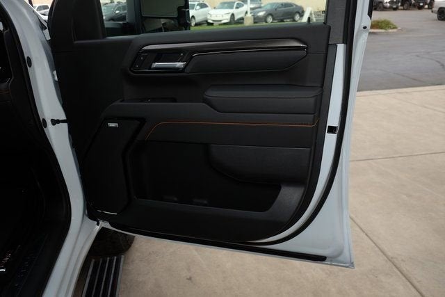 2025 GMC Sierra 3500 HD AT4