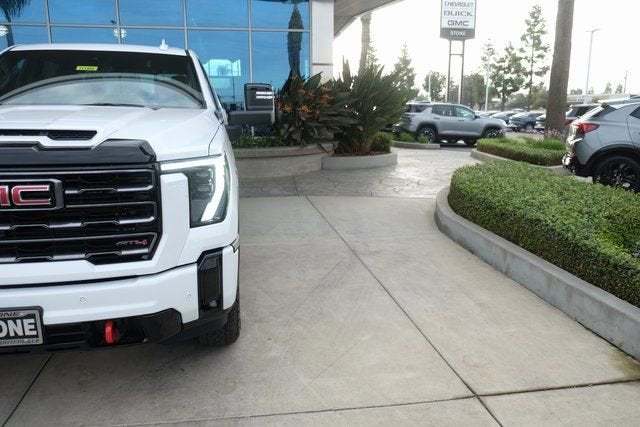 2025 GMC Sierra 3500 HD AT4