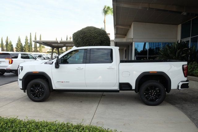 2025 GMC Sierra 3500 HD AT4