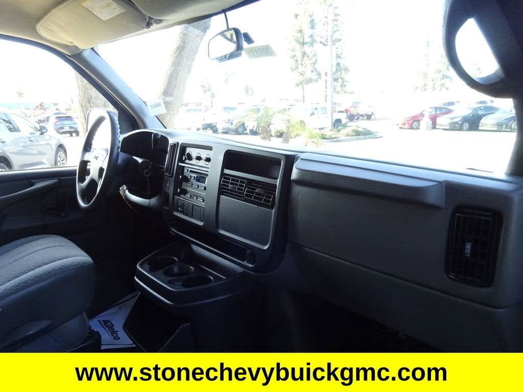 2007 GMC Savana Cargo 2500 Base