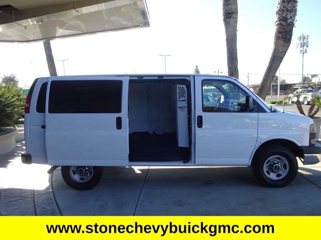 2007 GMC Savana Cargo 2500 Base