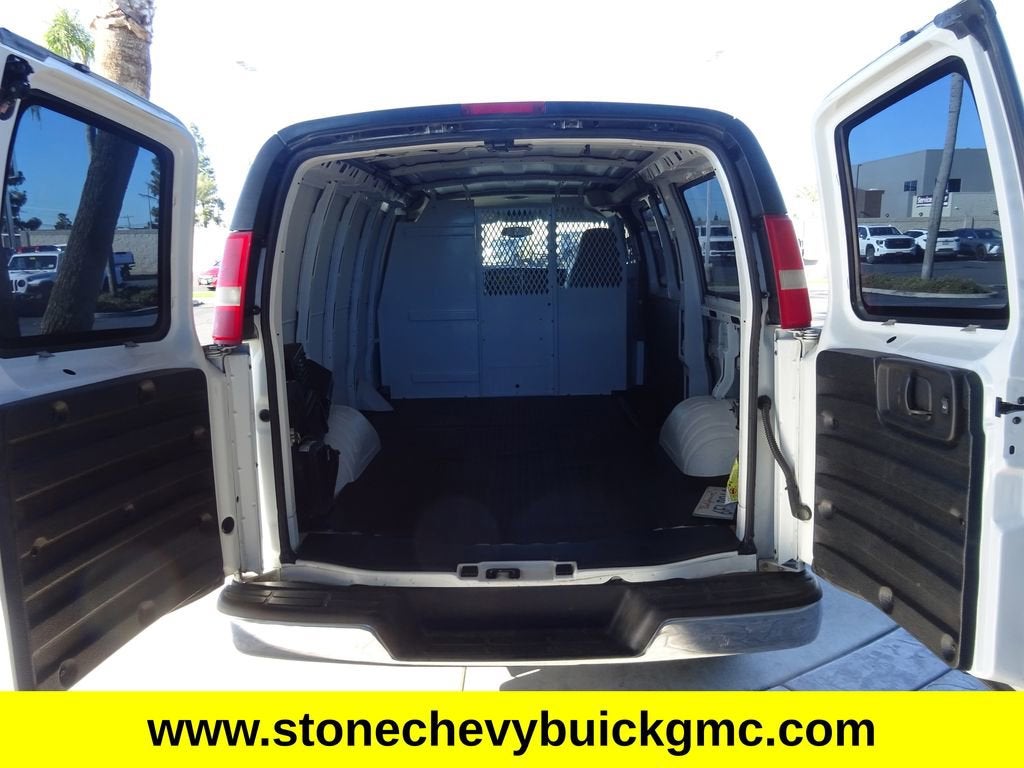 2007 GMC Savana Cargo 2500 Base