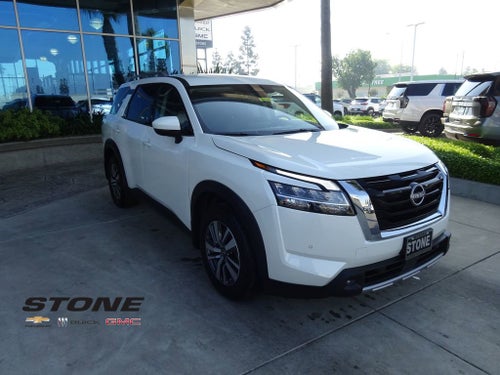 2024 Nissan Pathfinder SL