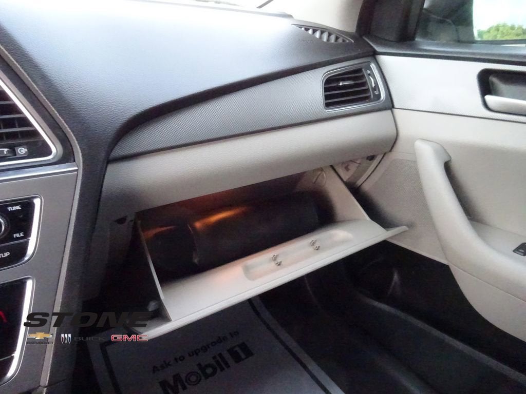 2016 Hyundai Sonata 2.4L SE