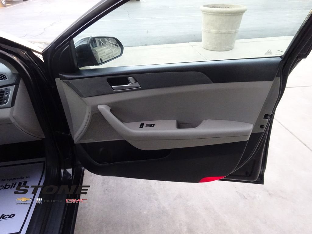 2016 Hyundai Sonata 2.4L SE