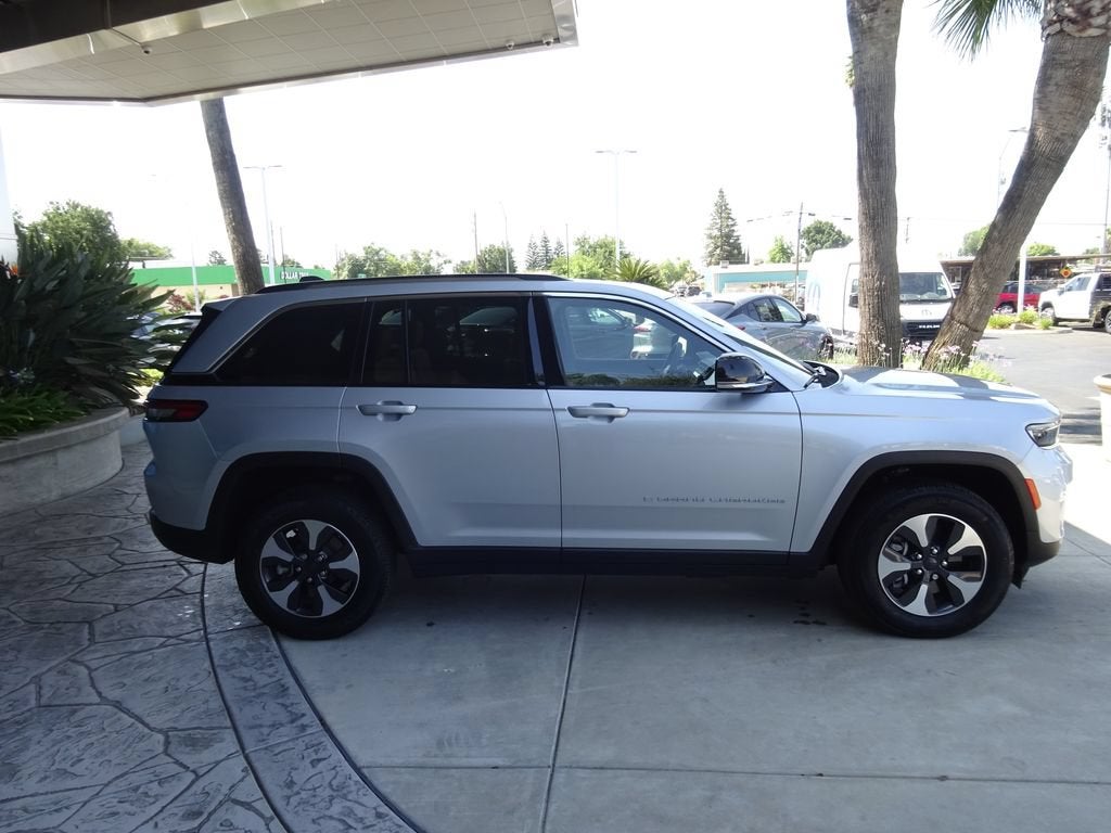 2023 Jeep Grand Cherokee 4xe Base