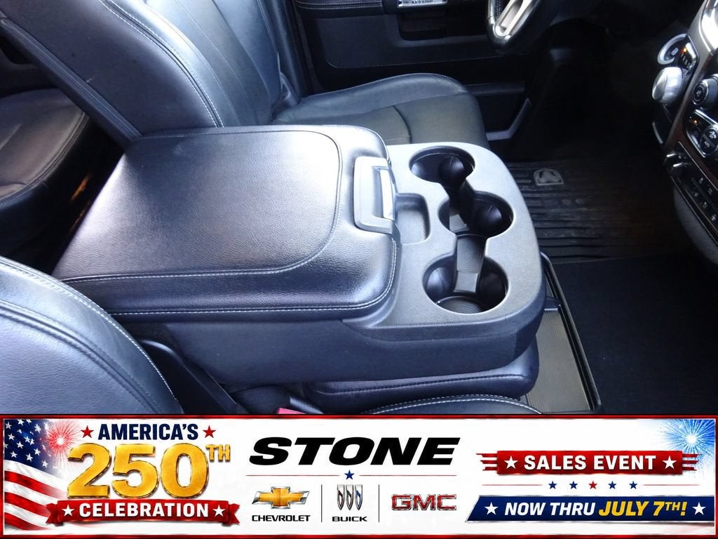 2019 RAM 1500 Classic Laramie Crew Cab 4x2 5'7" Box