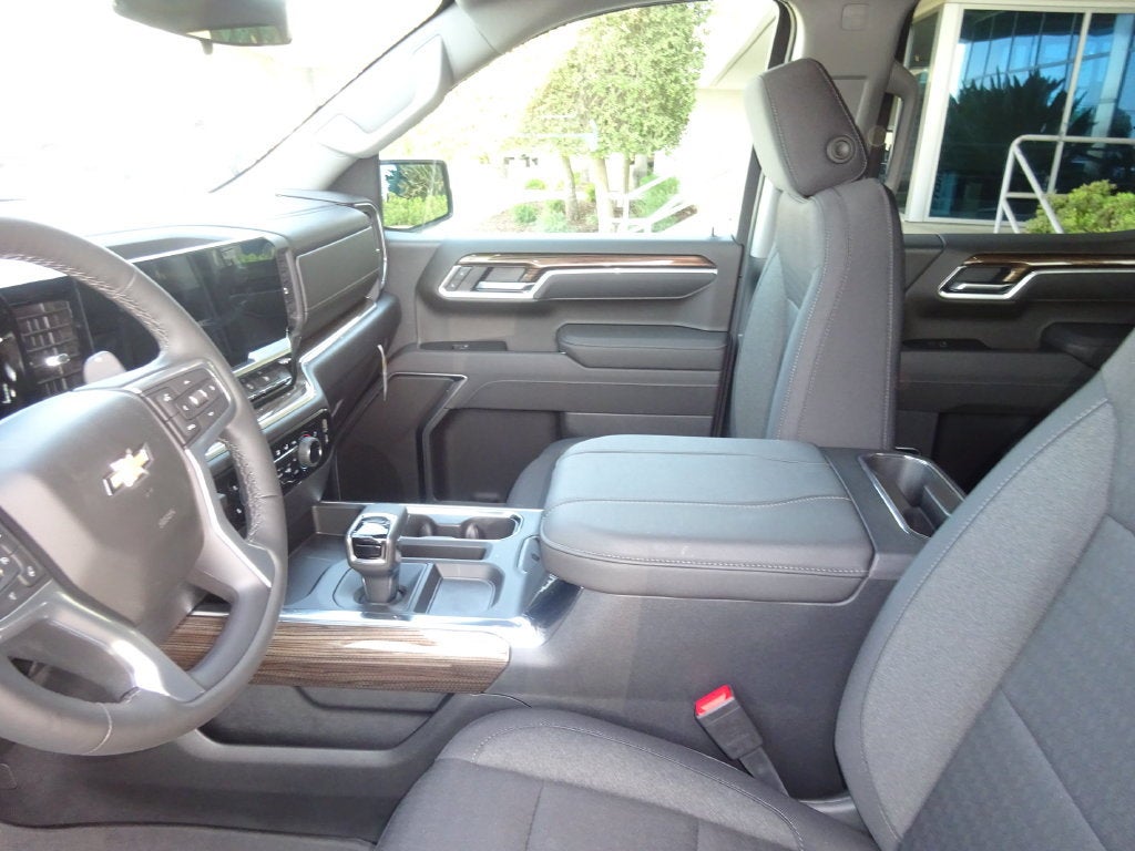 2026 Chevrolet Silverado 1500 LT - Photo 13