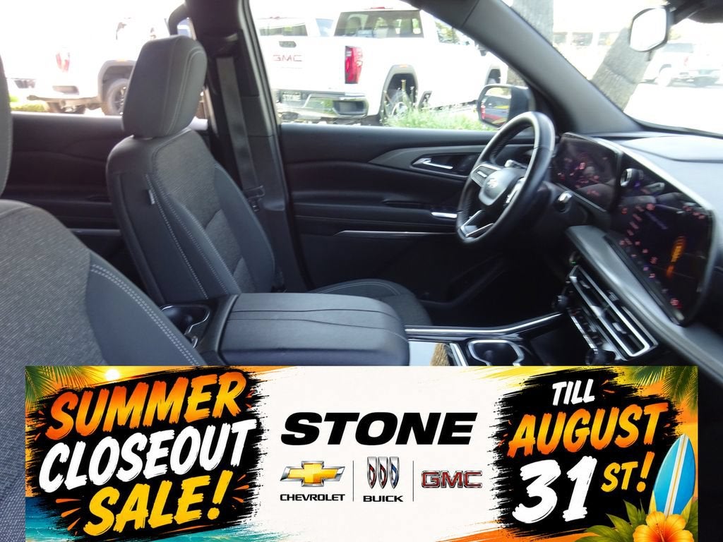 2024 Chevrolet Traverse LT