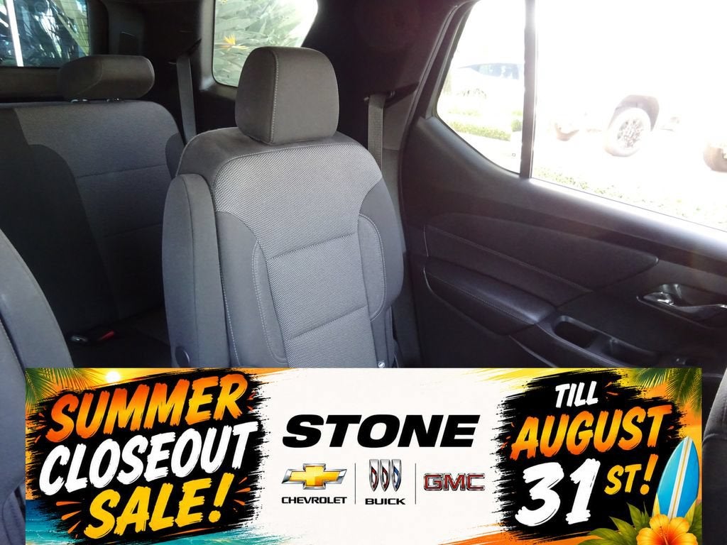 2022 Chevrolet Traverse LT Cloth