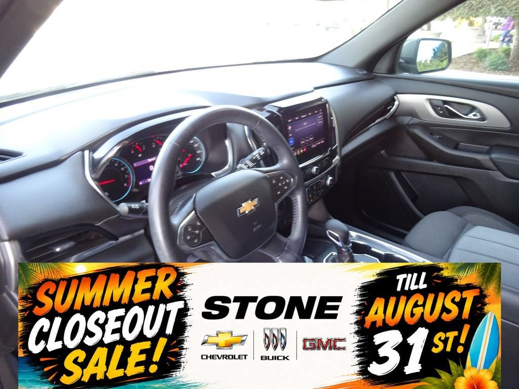 2022 Chevrolet Traverse LT Cloth