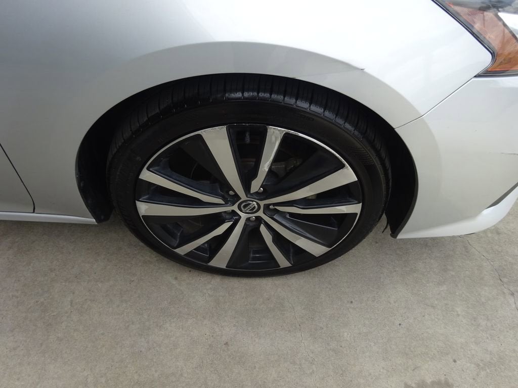 2021 Nissan Altima SR FWD
