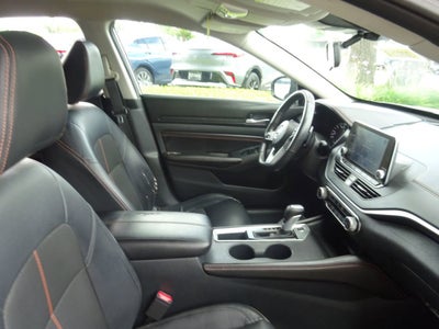 2021 Nissan Altima SR FWD