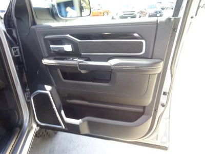 2022 RAM 2500 Laramie Crew Cab 4x4 6'4" Box
