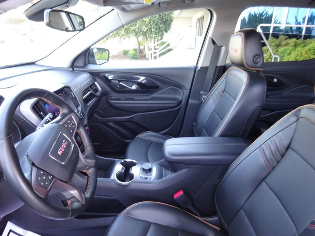 2023 GMC Terrain AT4
