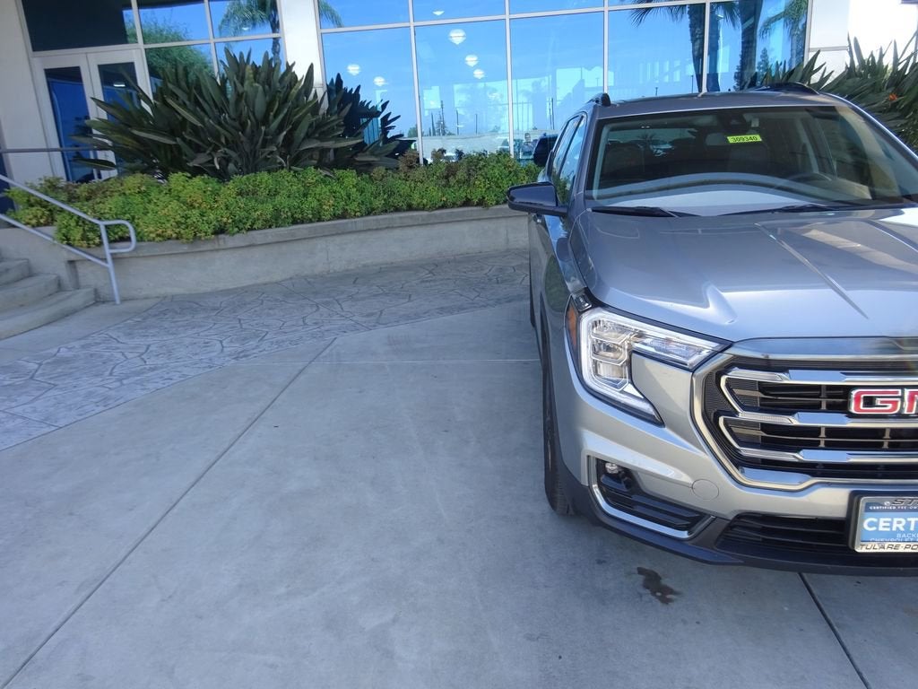 2023 GMC Terrain AT4