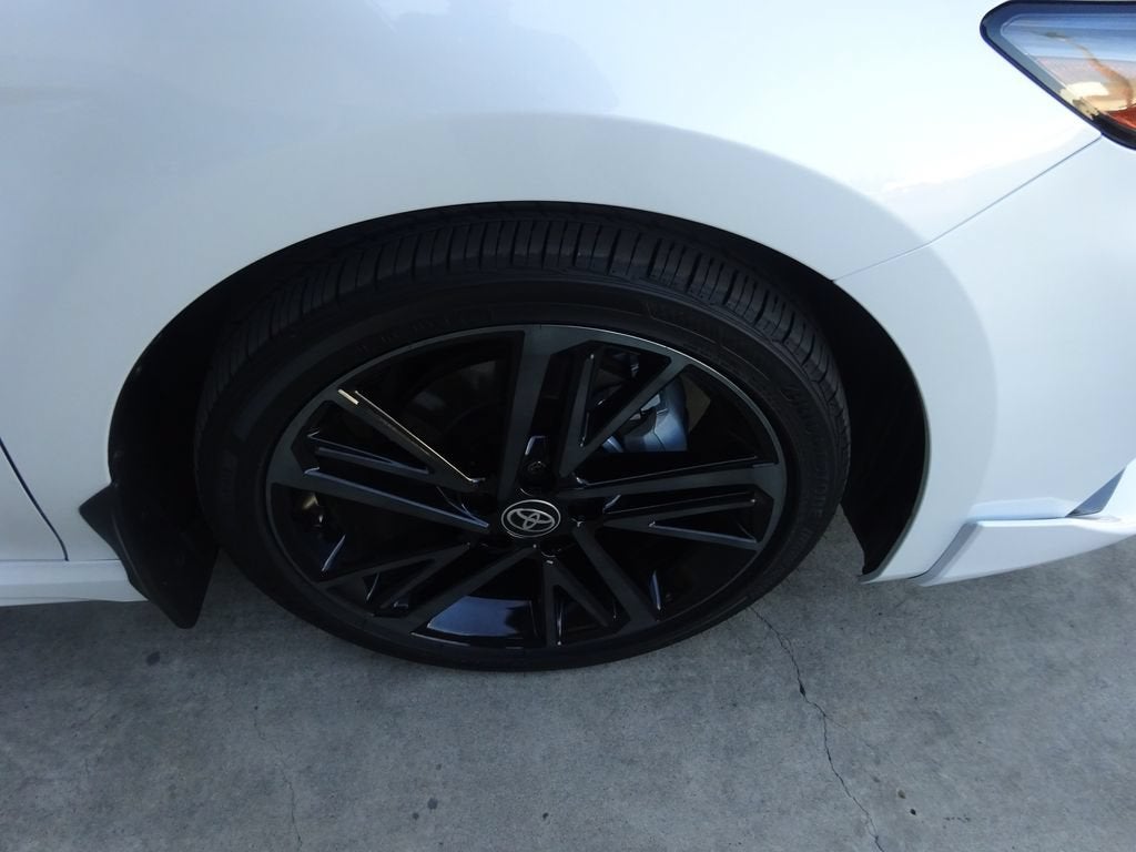 2025 Toyota Camry XSE - Photo 9