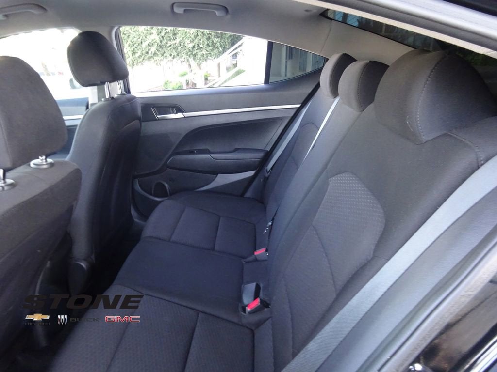 2019 Hyundai Elantra SE
