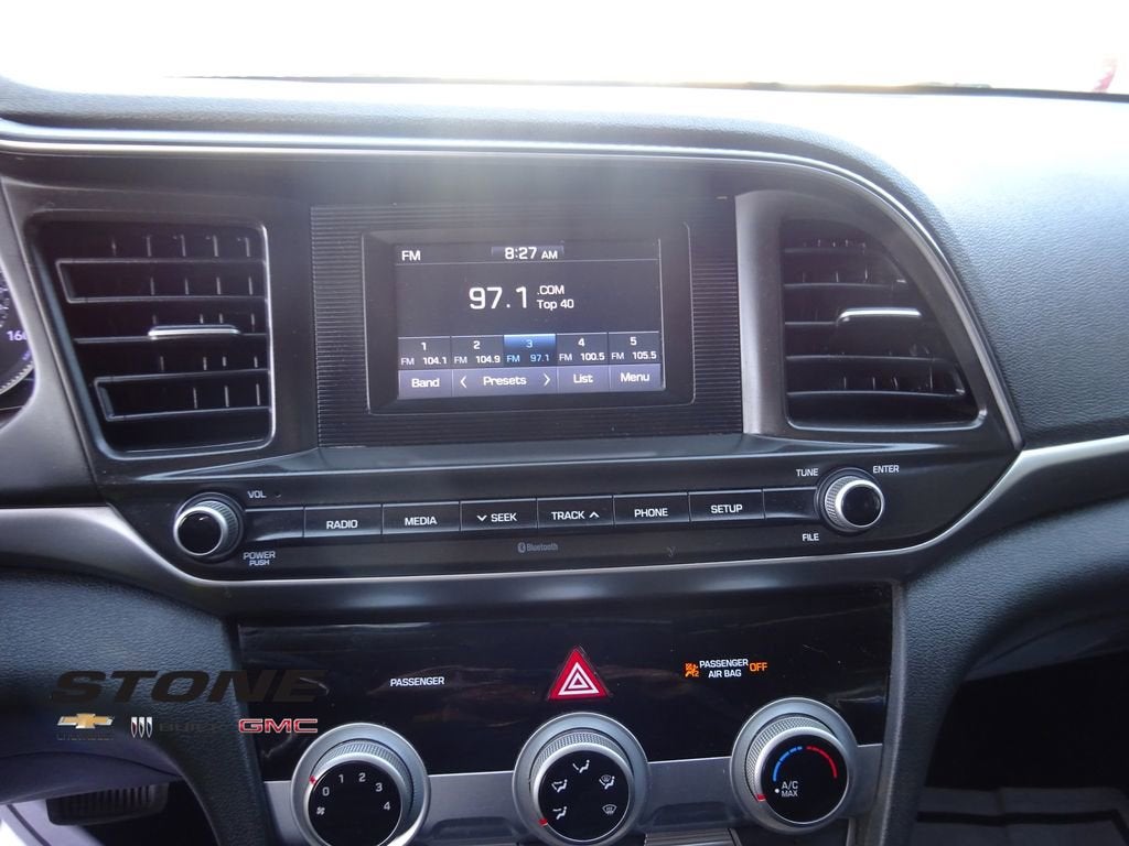 2019 Hyundai Elantra SE