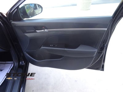 2019 Hyundai Elantra SE