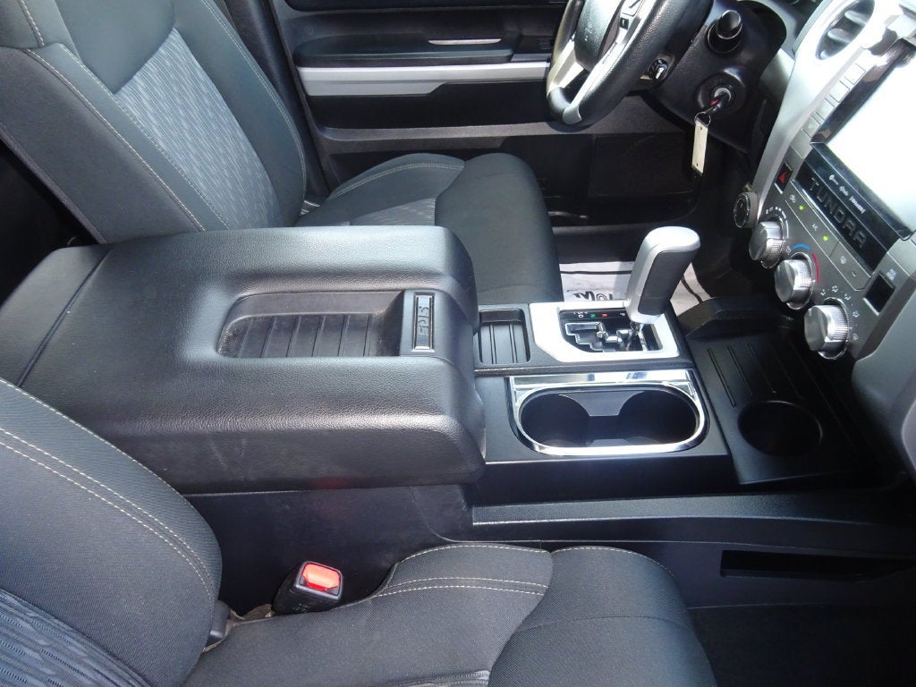 2021 Toyota Tundra SR5 - Photo 18