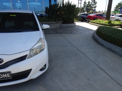 2013 Toyota Yaris L