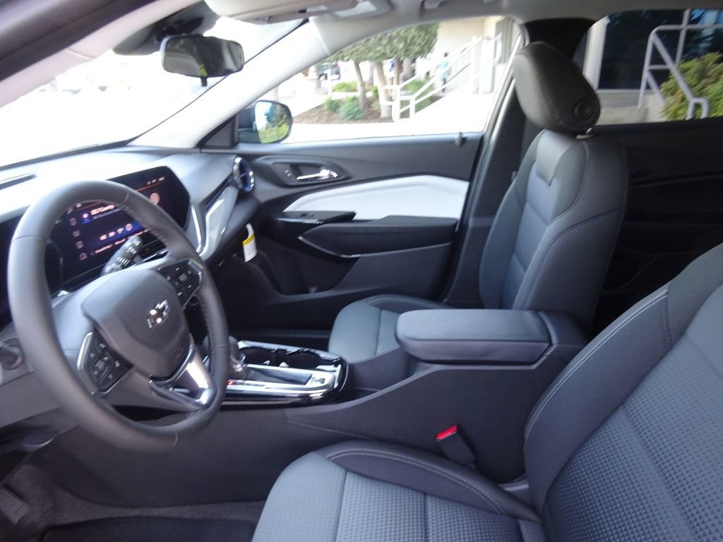2026 Chevrolet Trax LT - Photo 12