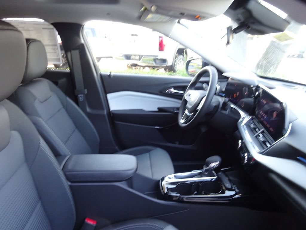 2026 Chevrolet Trax LT - Photo 15