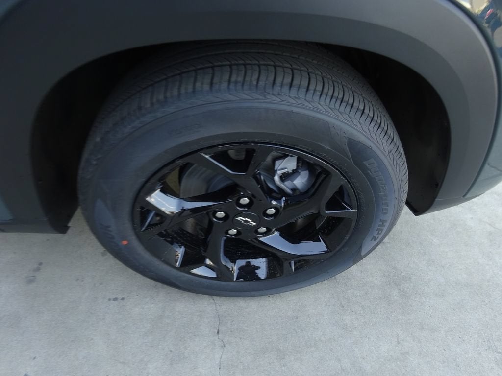 2026 Chevrolet Trax LT - Photo 9