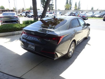 2025 Hyundai Elantra SE
