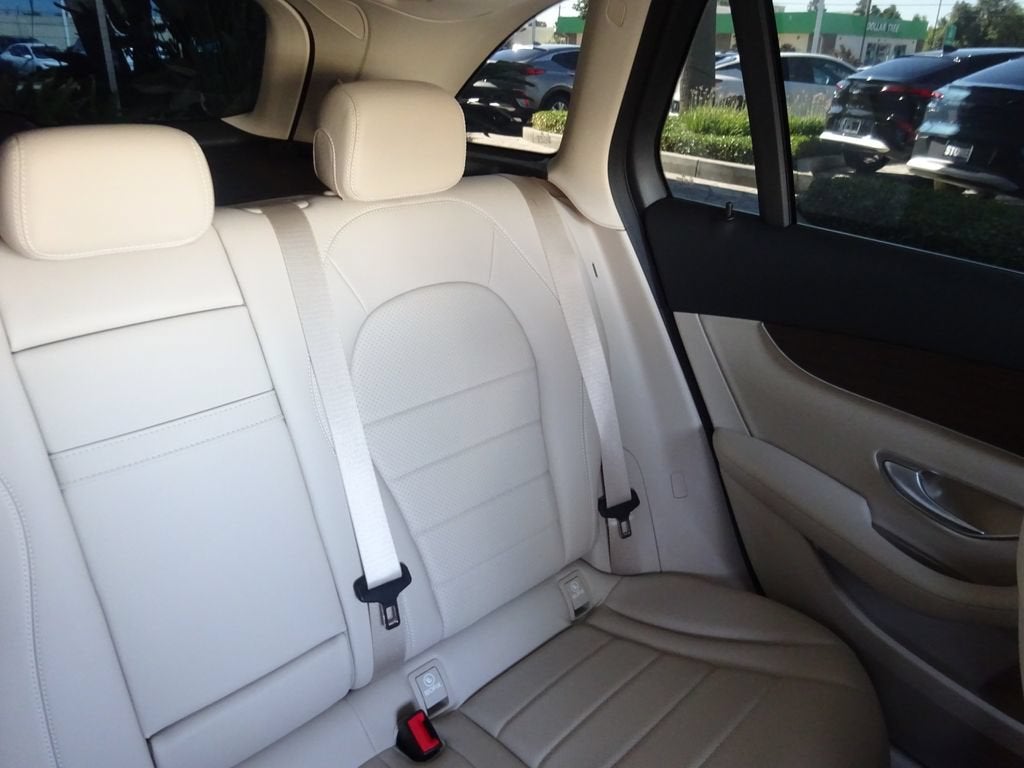 2022 Mercedes-Benz GLC 300 SUV