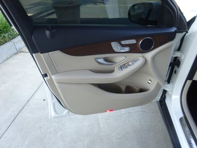 2022 Mercedes-Benz GLC 300 SUV